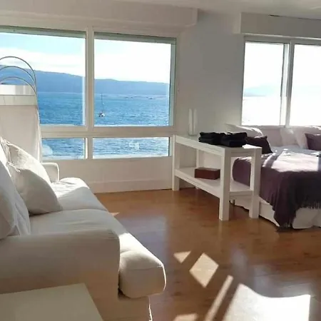 Piso En Frente Al Mar شقة *